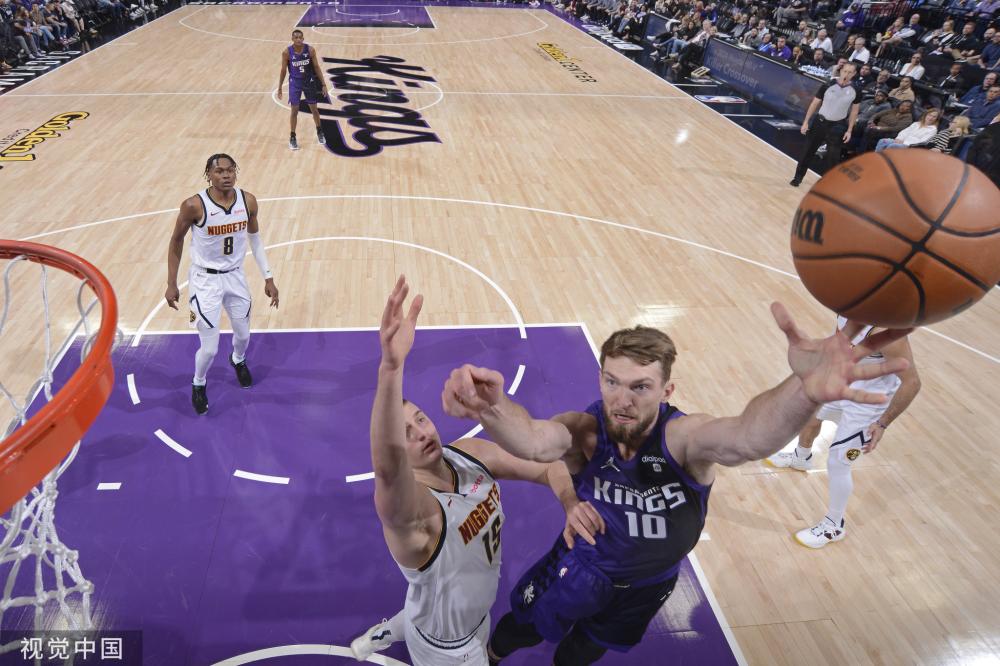 他不仅在进 他不仅在进