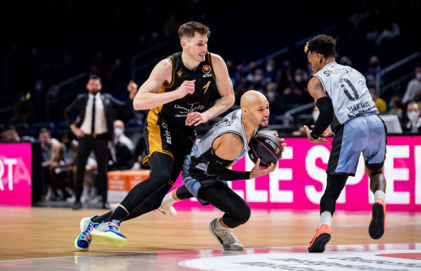 年过三十 年过三十