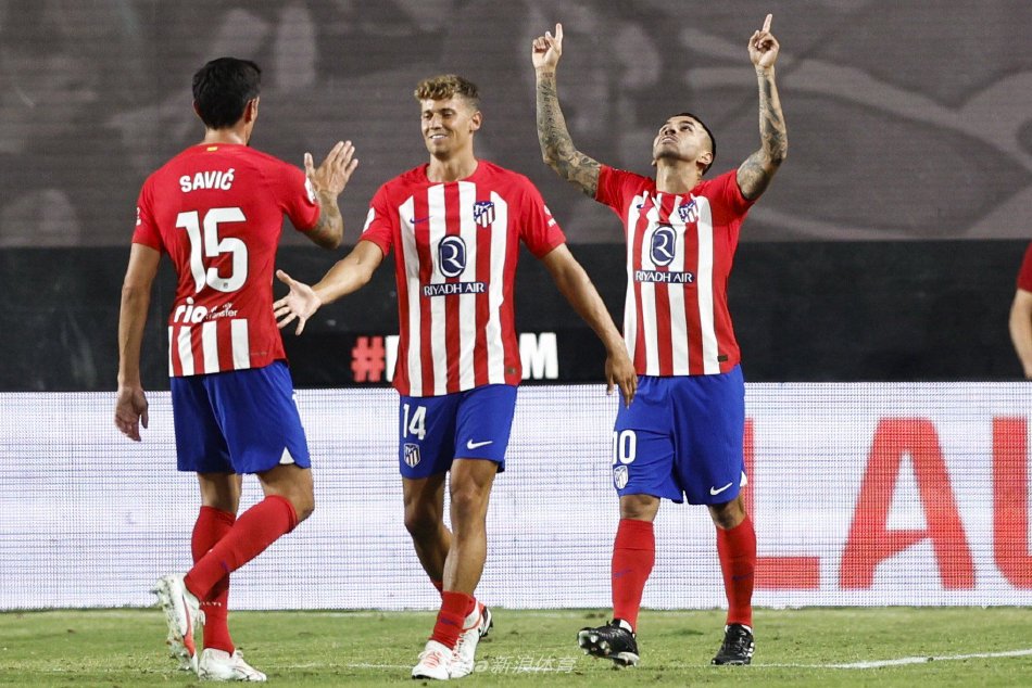 他在联赛期 他在联赛期