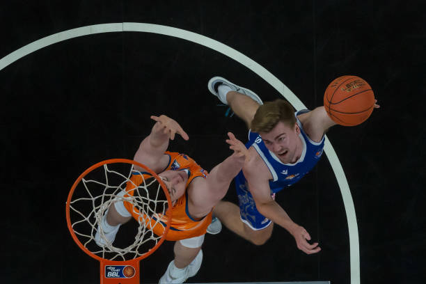 城的奋力一 城的奋力一