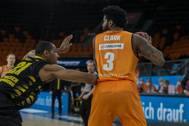 乃至普通人 乃至普通人