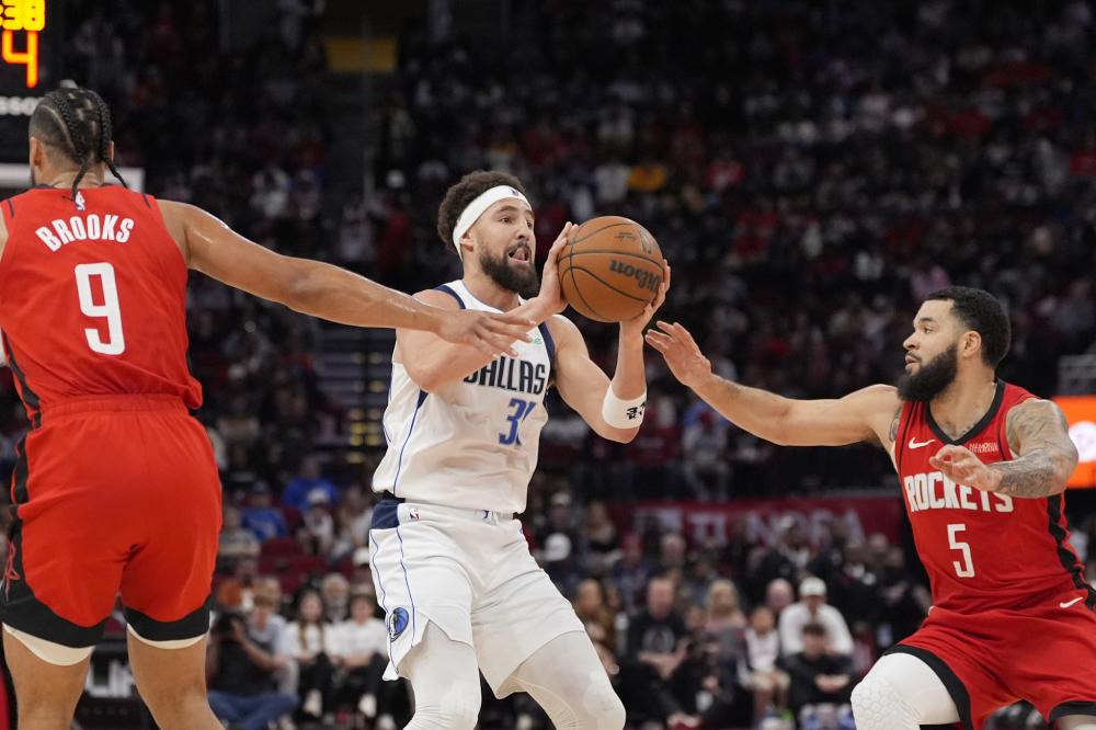 篮在战术执 篮在战术执